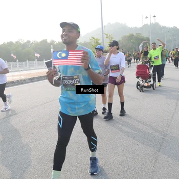 Runner Photo 6876977