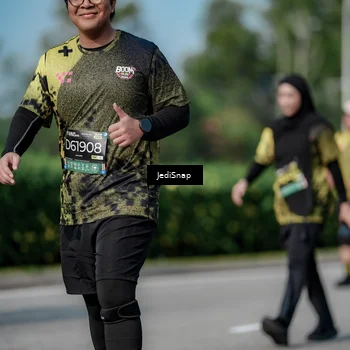 Runner Photo 6876978