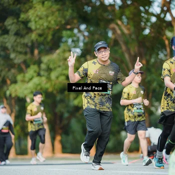 Runner Photo 6876992
