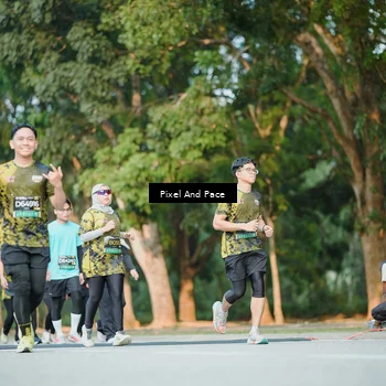 Runner Photo 6876996