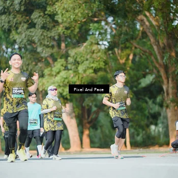 Runner Photo 6877014
