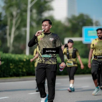 Runner Photo 6877022