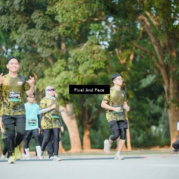 Runner Photo 6877025