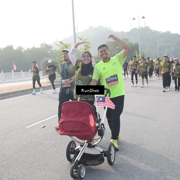 Runner Photo 6877028