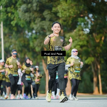 Runner Photo 6877029