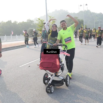 Runner Photo 6877030