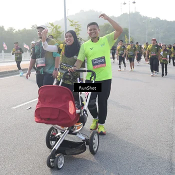 Runner Photo 6877045