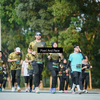 Runner Photo 6877053