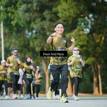 Runner Photo 6877060