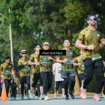 Runner Photo 6877071