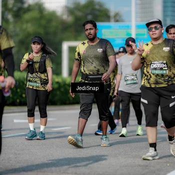 Runner Photo 6877094