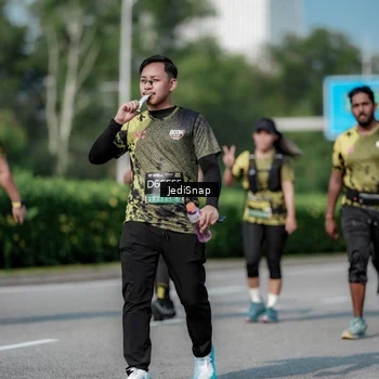 Runner Photo 6877116