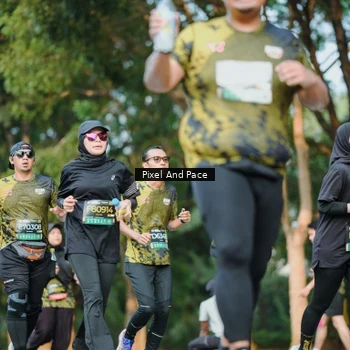 Runner Photo 6877129