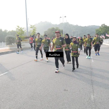 Runner Photo 6877145