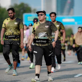 Runner Photo 6877147