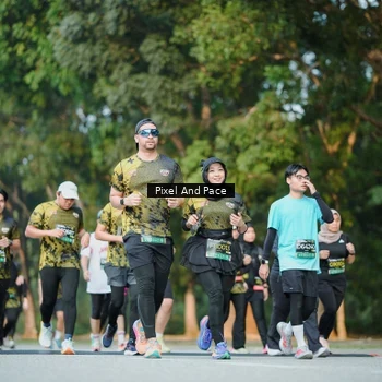 Runner Photo 6877154