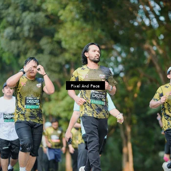 Runner Photo 6877159