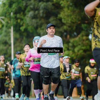 Runner Photo 6877176