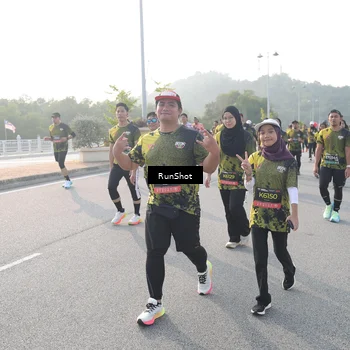 Runner Photo 6877189