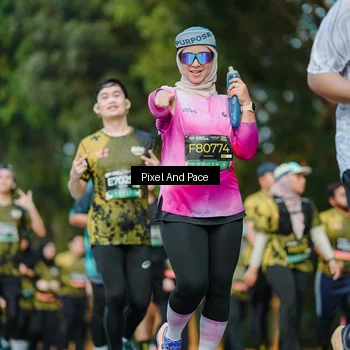 Runner Photo 6877198