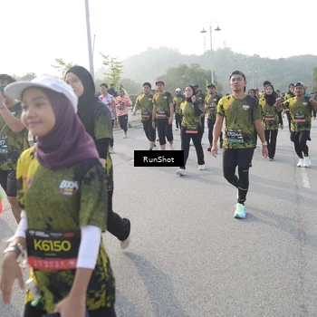 Runner Photo 6877216