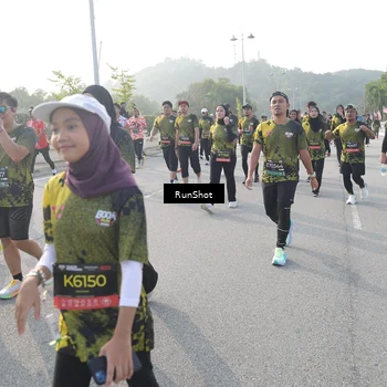 Runner Photo 6877218