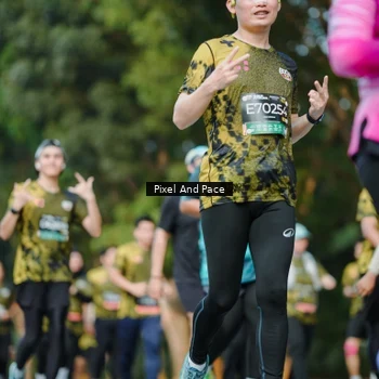 Runner Photo 6877222