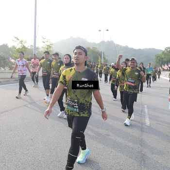 Runner Photo 6877234