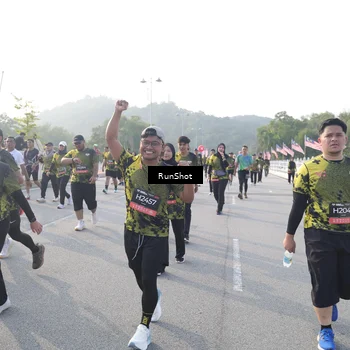 Runner Photo 6877250