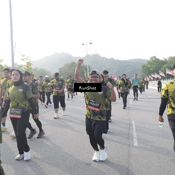 Runner Photo 6877251