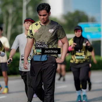 Runner Photo 6877298
