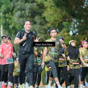 Runner Photo 6877311