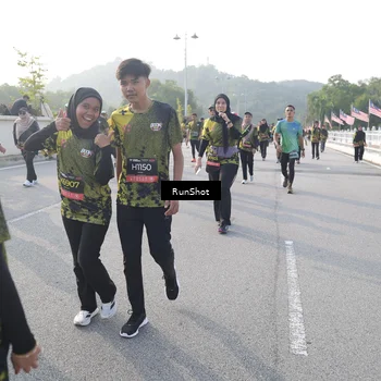 Runner Photo 6877318
