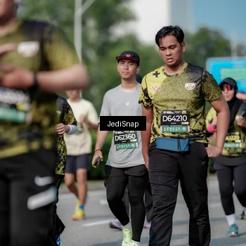 Runner Photo 6877320