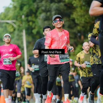 Runner Photo 6877325