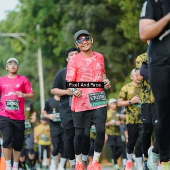 Runner Photo 6877334