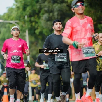Runner Photo 6877338