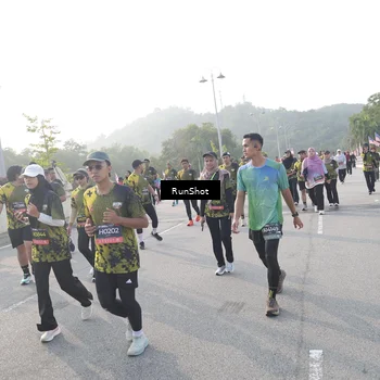 Runner Photo 6877342