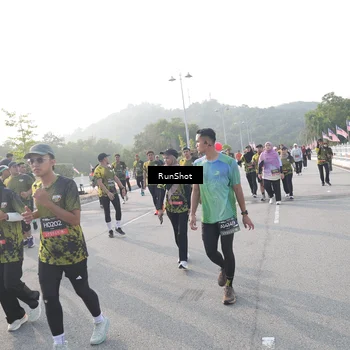 Runner Photo 6877346