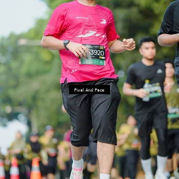 Runner Photo 6877358