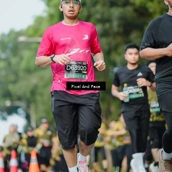 Runner Photo 6877359