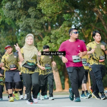 Runner Photo 6877366