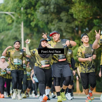 Runner Photo 6877396