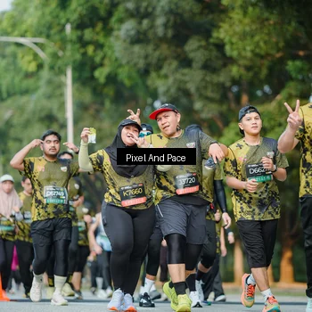 Runner Photo 6877398
