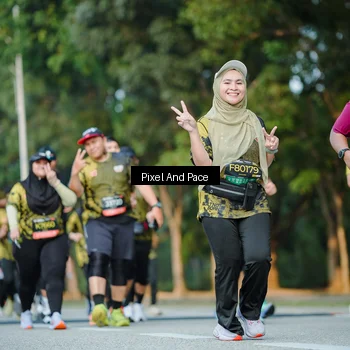 Runner Photo 6877404
