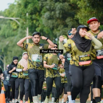 Runner Photo 6877430