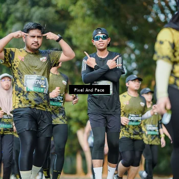 Runner Photo 6877438