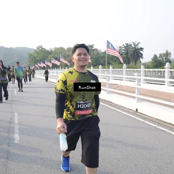 Runner Photo 6877449