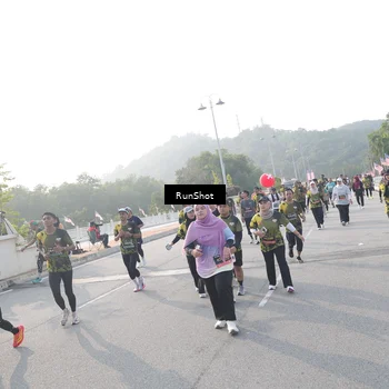 Runner Photo 6877455