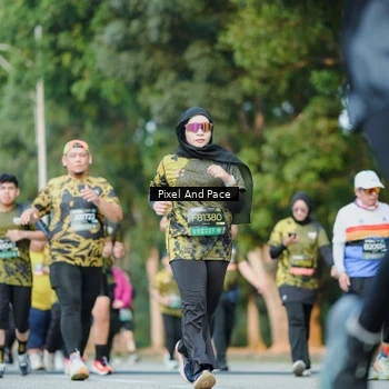 Runner Photo 6877519